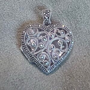 Intricate Silver Heart Brooch
